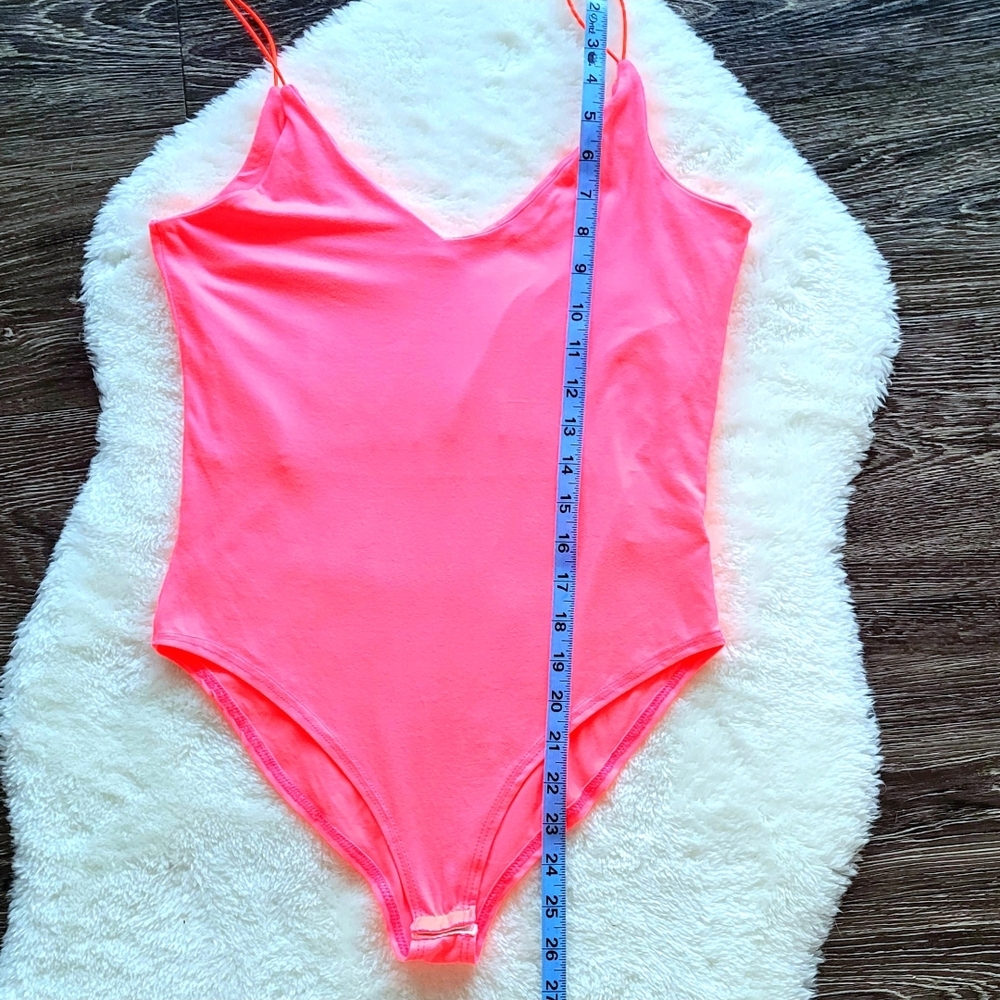 Gaze Bodysuit With Snap Closures In Neon Pink Sz S - Picture 8 of 8